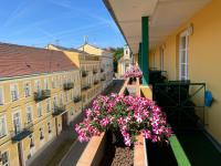 Balkón nebo terasa v ubytování LD PALACE Spa & Kur