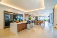 Ocean Villa Pool Retreat In Da Nangの見取り図または間取り図