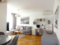 Posedenie v ubytovaní Well-equipped apartment with free parking