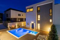 Plán poschodí v ubytovaní Villa Luxury HERMES - Heated Pool, Jacuzzi, Elevator