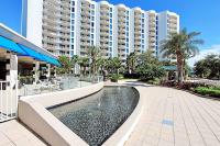 Der Swimmingpool an oder in der Nähe von Beautiful Junior near the beach Palms Resort in Destin