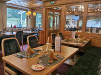 Veitingastaður eða matsölustaður á Hotel Neuhintertux 4 Sterne superior