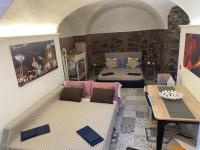 Posedenie v ubytovaní La Piccola Grotta Ursino