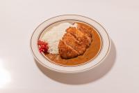 Hinoにあるリバーサイドひのの肉とご飯が入ったボウル