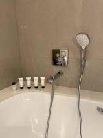Koupelna v ubytování Address Resort Apartments Fujairah - 2 bedroom apartment