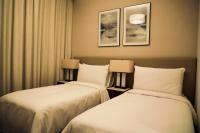 Postel nebo postele na pokoji v ubytování Address Resort Apartments Fujairah - 2 bedroom apartment