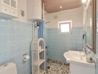 Koupelna v ubytování Holiday Home Gudmand - 600m from the sea by Interhome
