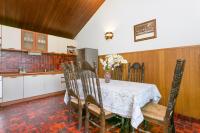 Kuchyň nebo kuchyňský kout v ubytování Apartment Mirca 732b