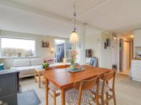 Posezení v ubytování Holiday Home Edvia - 300m from the sea by Interhome