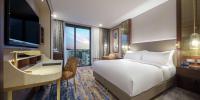 Postel nebo postele na pokoji v ubytování Doubletree By Hilton Antalya City Centre