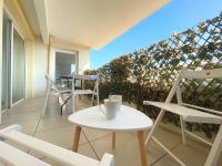 Balkón alebo terasa v ubytovaní 3P climatisé avec parking, piscine, proche plage et commerces à Sète - FR-1-338-497