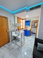 Kuchyňa alebo kuchynka v ubytovaní Apartamento Completo Plaza de las Tendillas - Párking Privado - Alojamientos El Duque