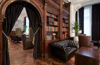 Posezení v ubytování DoubleTree by Hilton Hotel & Spa Liverpool