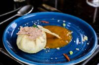 PauteにあるTwelve Hummingbirds Andes Retreatの青皿