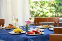 Mad på hotellet eller i nærheden