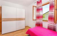 Posteľ alebo postele v izbe v ubytovaní 3 Bedroom Cozy Home In Veprinac
