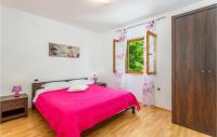 Posteľ alebo postele v izbe v ubytovaní 3 Bedroom Cozy Home In Veprinac