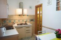 A kitchen or kitchenette at Casa Tonia