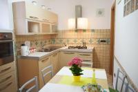 A kitchen or kitchenette at Casa Tonia