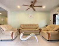 Posezení v ubytování KOUAC VILLA - PATTAYA HOLIDAY HOUSE WALKING STREET 3 bedrooms