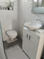 Kúpeľňa v ubytovaní Apartments Hasanovic Rukavac