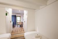 Kúpeľňa v ubytovaní Lavie Maison Chic Stay AC Parking