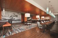 Posezení v ubytování Embassy Suites by Hilton Knoxville West