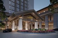 九寨溝にあるCourtyard by Marriott Jiuzhaigouの前車の建物の表示