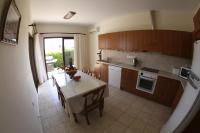 Kuchyň nebo kuchyňský kout v ubytování Eve Pissouri Soultanina Villa