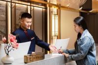 Guangzhou Wogo Yuanbao Hotel-Zhujiang New Town-Free Canton Fair Shuttle Bus & Overseas Buyer Registration Servicesのスタッフ