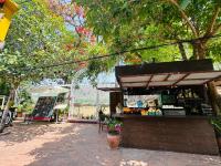 Zahrada ubytování Villa Phonethip Mekong Riverside