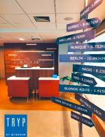 TRYP BY WYNDHAM São Paulo Airport - Hotel de Transito Terminal 3 -Lado Ar - Área restrita á passageiros já embarcados - Piso 1に飾ってある許可証、賞状、看板またはその他の書類