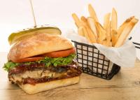 Jídlo v hotelu nebo okolí