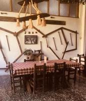 O bucătărie sau chicinetă la Hotel Colonial - Salamina Caldas