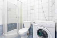 A bathroom at Villa Europe Thia