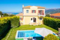 The swimming pool at or close to Villa Europe Thia