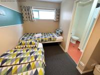 Stay Hostel Rotoruaにあるベッド