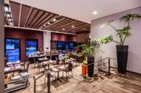 Embassy Suites by Hilton Bogotá - Rosalesにあるレストランまたは飲食店