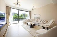 Posezení v ubytování NewArabian Dubai Hills Sidra Villa