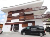 Budynek, w którym mieści się apartament
