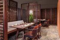 En restaurant eller et andet spisested på Sheraton Beihai Resort