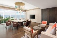 Et tv og/eller underholdning på Sheraton Beihai Resort