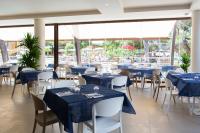 Restaurace v ubytování Canado Family Hotel