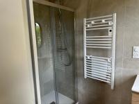 Ein Badezimmer in der Unterkunft Le Plaisance, Beuil Les Launes