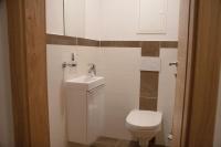 A bathroom at G&auml;stehaus Fohringer