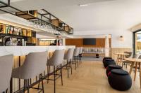 Lounge nebo bar v ubytování Wyndham Residences Alvor Beach