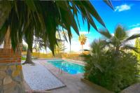 Bazén v ubytovaní VILLA CERCA DE LA PLAYA,PISCINA PRIVADA,BBq alebo v jeho blízkosti