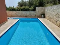 Basen w obiekcie Duplex Apartment with Private Swimming Pool lub w pobliżu
