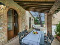 Patio alebo iná vonkajšia časť ubytovania Apartment Villa Caggio-1 by Interhome
