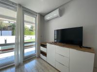 TV a/nebo společenská místnost v ubytování PARADISO 'В' 111 Large Apartment Nessebar